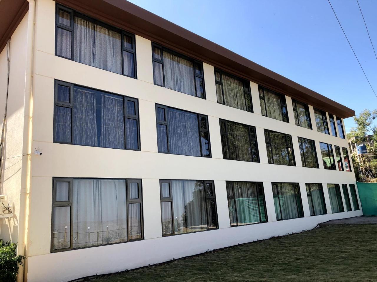 Royal Orbit Ξενοδοχείο Panchgani Εξωτερικό φωτογραφία